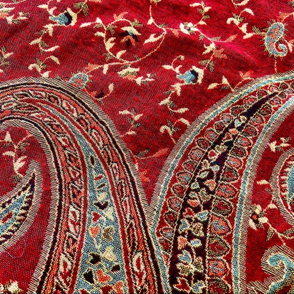 Paisley Burgundy 100% Pashmina - Picture 3 of 9
